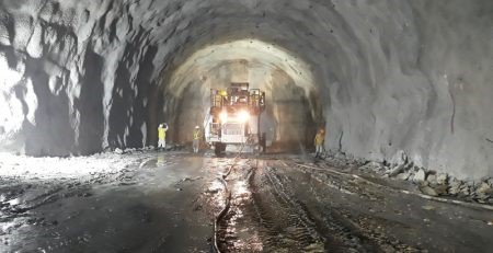 Những mũi khoan cuối cùng xuyên hầm đường bộ dài nhất Đông Nam Á