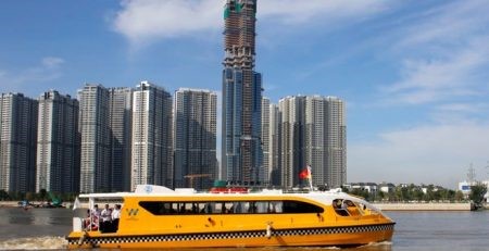 Thành phố Hồ Chí Minh gỡ bỏ ‘chiếc áo’ đô thị chật hẹp