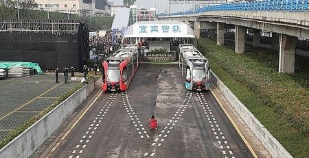 Trung Quốc có tàu không người lái, chạy trên đường ray ảo