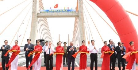 Thông xe cao tốc Hạ Long-Hải Phòng và cầu Bạch Đằng