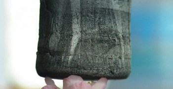 Khám phá Aerogel – loại vật liệu rắn nhẹ nhất trên thế giới