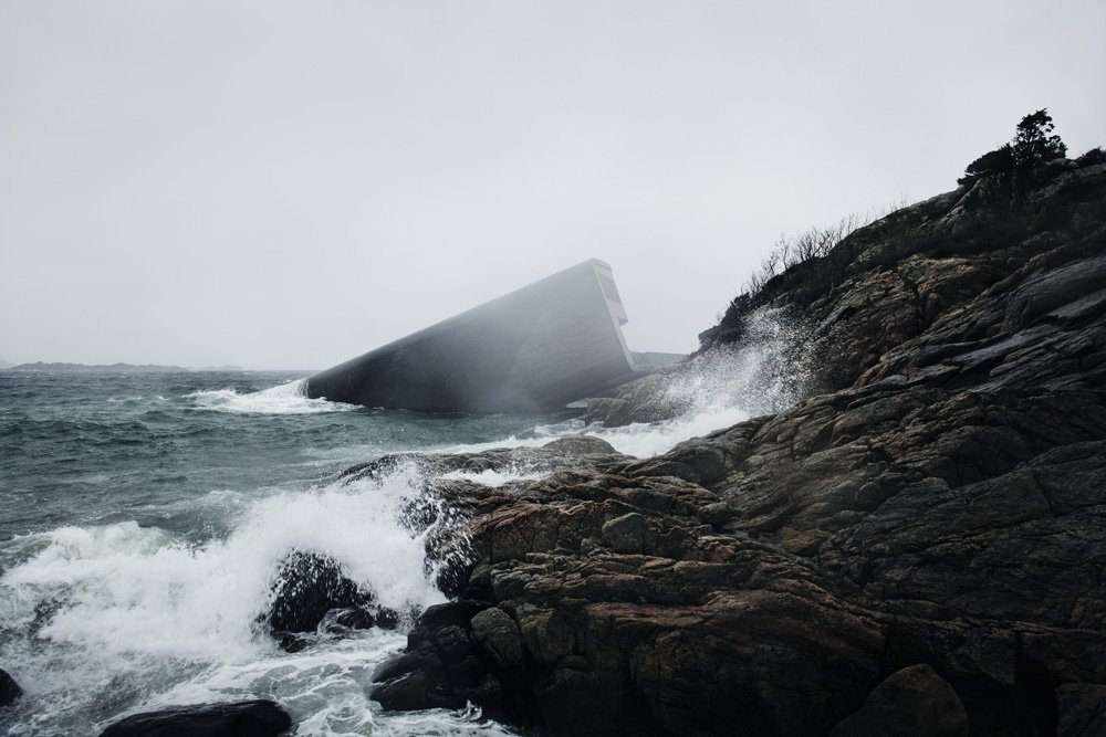 snohetta-underwater-restaurant-norway-under-designboom-9